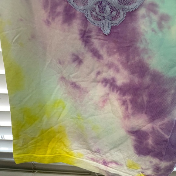 Blumin Apparel Tie Dye Lace Overlay Tank-XL - Picture 4 of 4